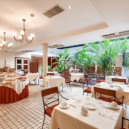 بومارشيه فندق باريس