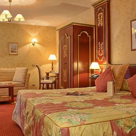 Beaumarchais 4*