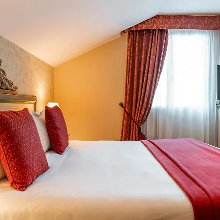 Beaumarchais 4* Paris