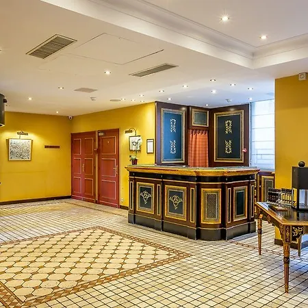 Beaumarchais Hotel