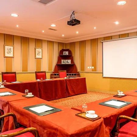 Beaumarchais 4* Paris