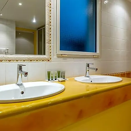 Beaumarchais 4* Paryż