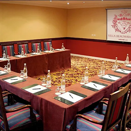 Отель Beaumarchais 4*